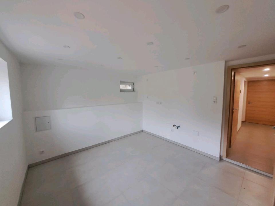 Thumbnail-2-Zimmer Wohnung - neu renoviert - in Regensburg Pfaffenstein