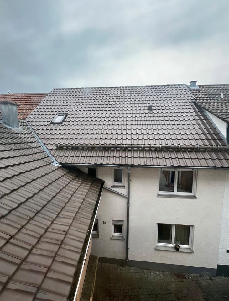 Thumbnail-Zweifamilienhaus mit ausbaubarem Dachgeschoss und Nebengebäude