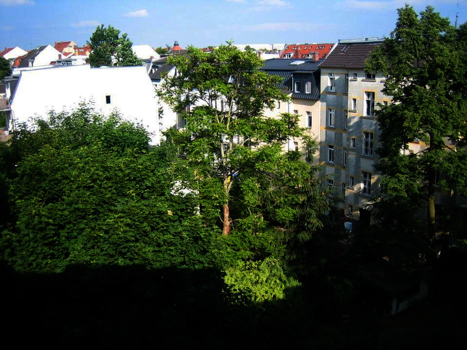 Thumbnail-Studentenappartement auf dem Dach von Connewitz zu verkaufen