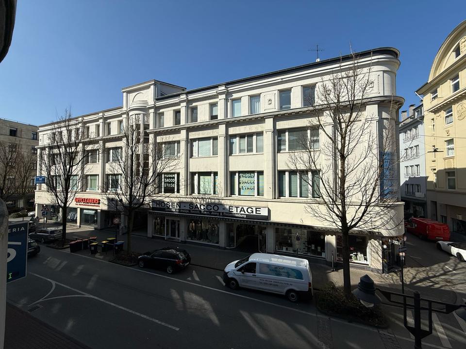 Thumbnail-Helles Büro im historischen Gründerzeitgebäude in Wuppertal