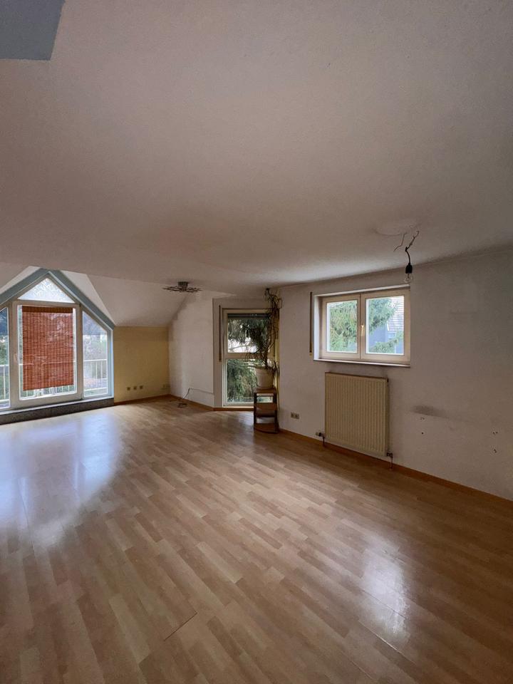 Thumbnail-4-ZKB-Maisonettewohnung mit Balkon in zentraler Lage (104 m²)