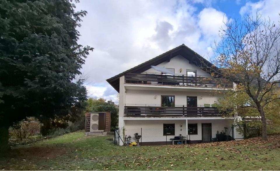 Thumbnail-Modernisiertes Mehrfamilienhaus mit 3 Mietwohnungen