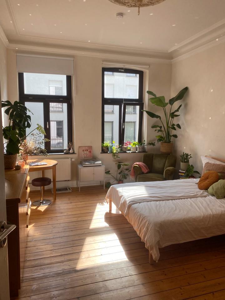 Thumbnail-1 WG-Zimmer über die FIBO in KALK