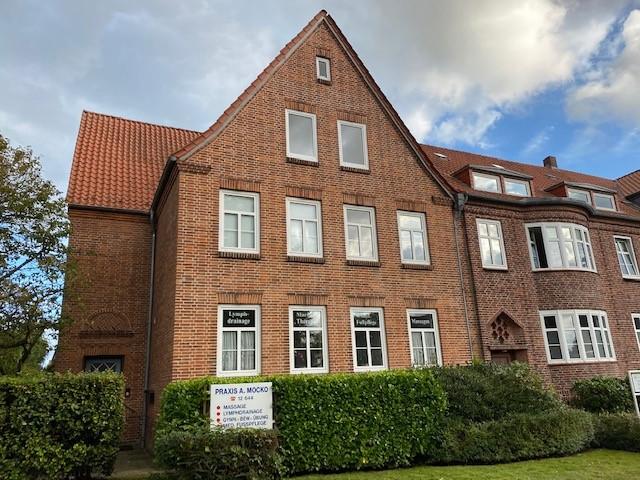 Thumbnail-4,0-Zimmer-Wohnung, Bismarckstraße 102, 1. OG ! Bitte bewerben Sie sich online !