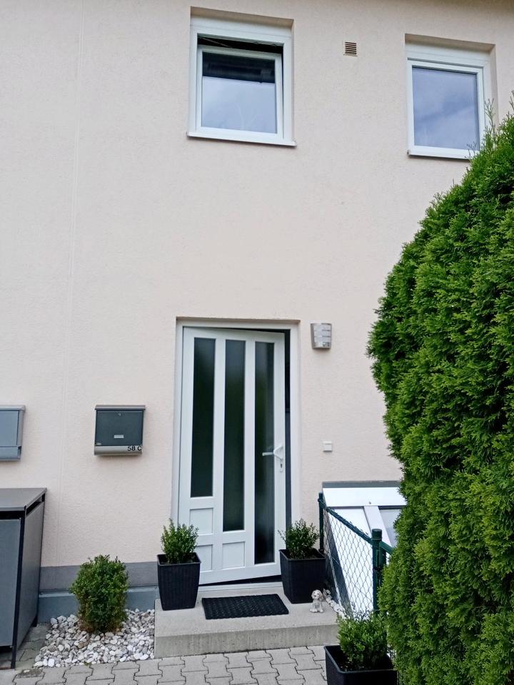 Thumbnail-Tolles neuwertiges Haus zu verkaufen.