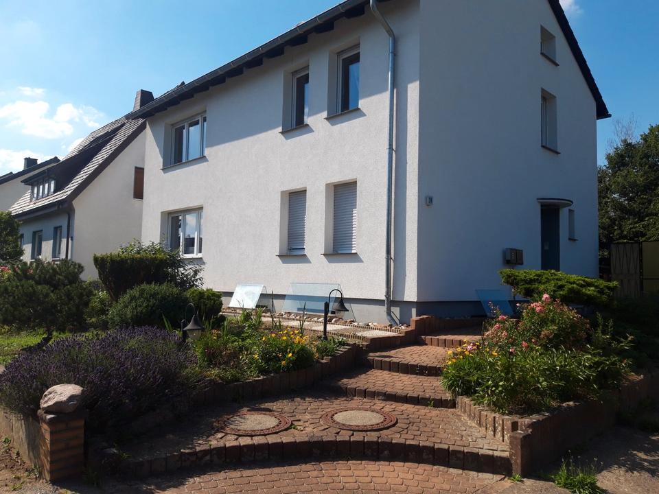 Thumbnail-Erdgeschosswohnung mit Terrasse, Stellplatz, Kellerraum