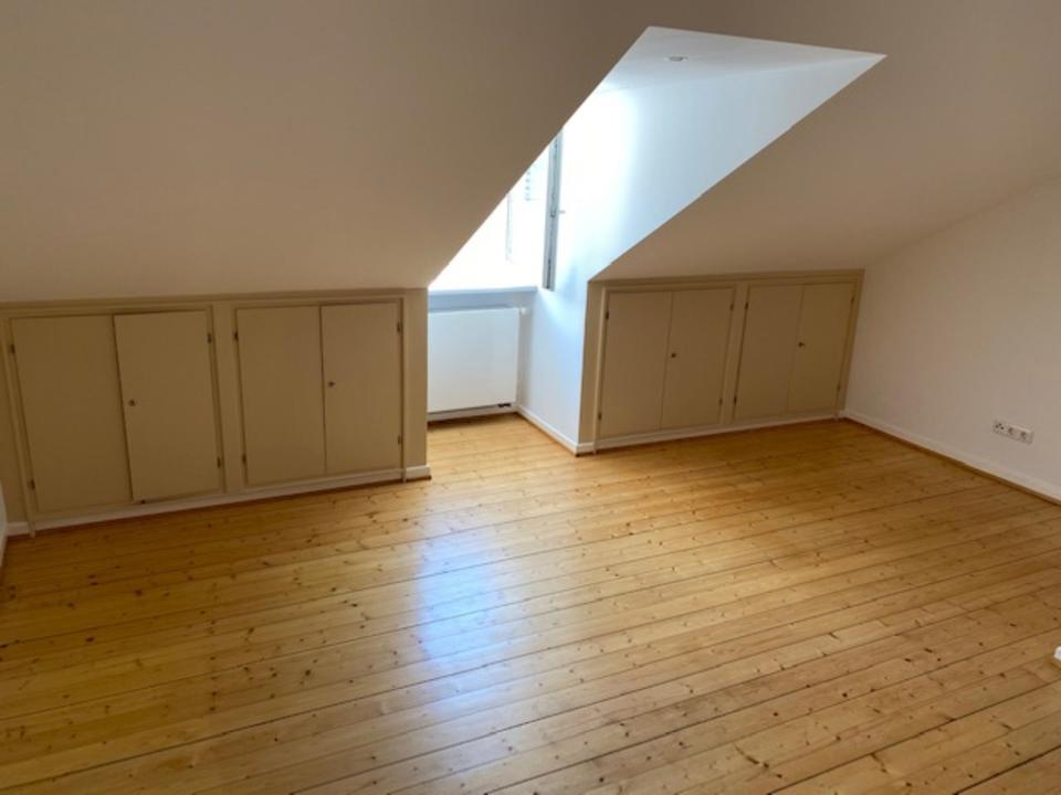 Thumbnail-WG-Zimmer in einer 3 Zimmer Wohnung zu vermieten Zimmer 2