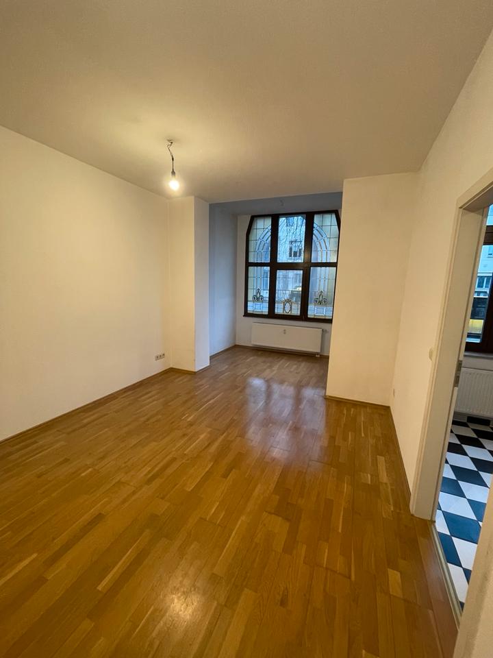 Thumbnail-Wunderschöne 2-Zimmer Altbauwohnung am Großen Garten in Dresden