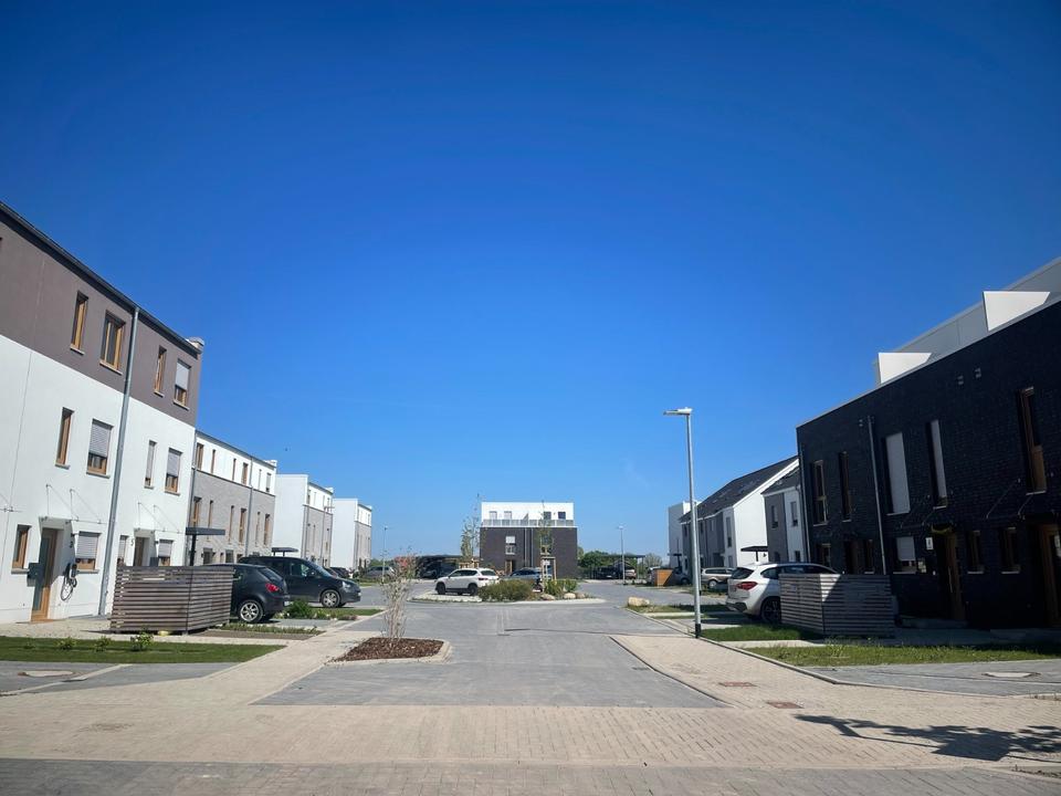 Thumbnail-Ihr neues Zuhause: Modernes Mietreihenendhaus mit großzügigem Grundstück