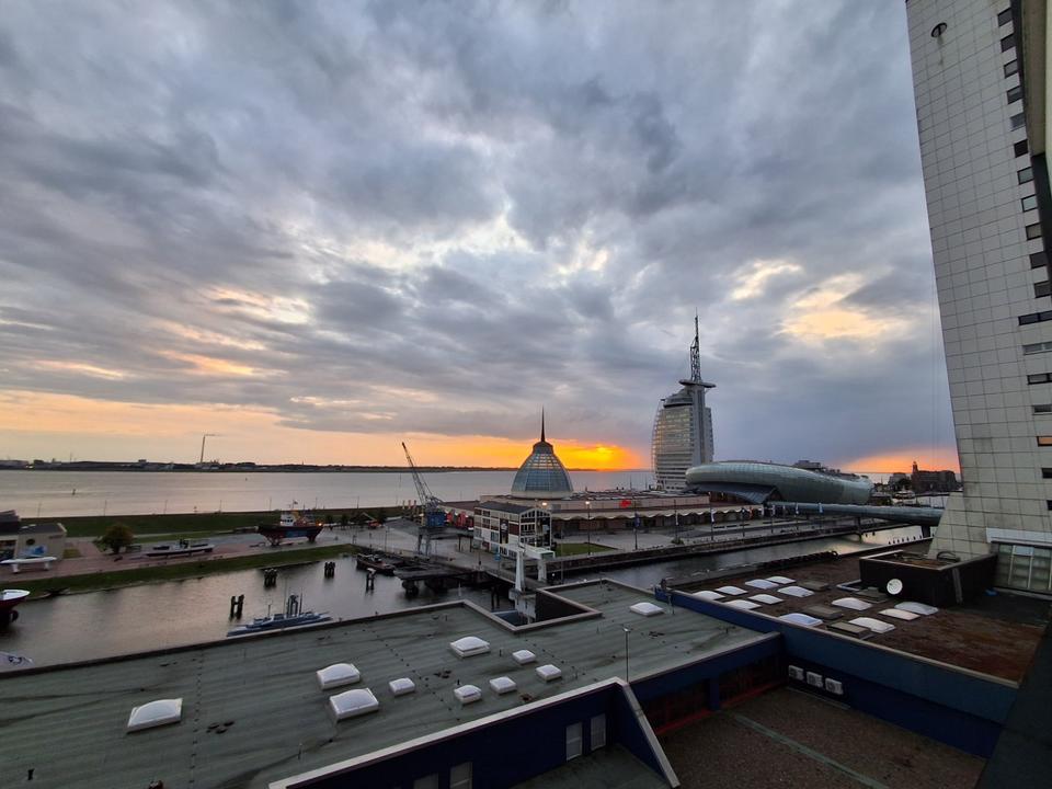 Thumbnail-3 Raum Wohnung Columbuscenter Weser und Stadtblick incl. Küchenz.