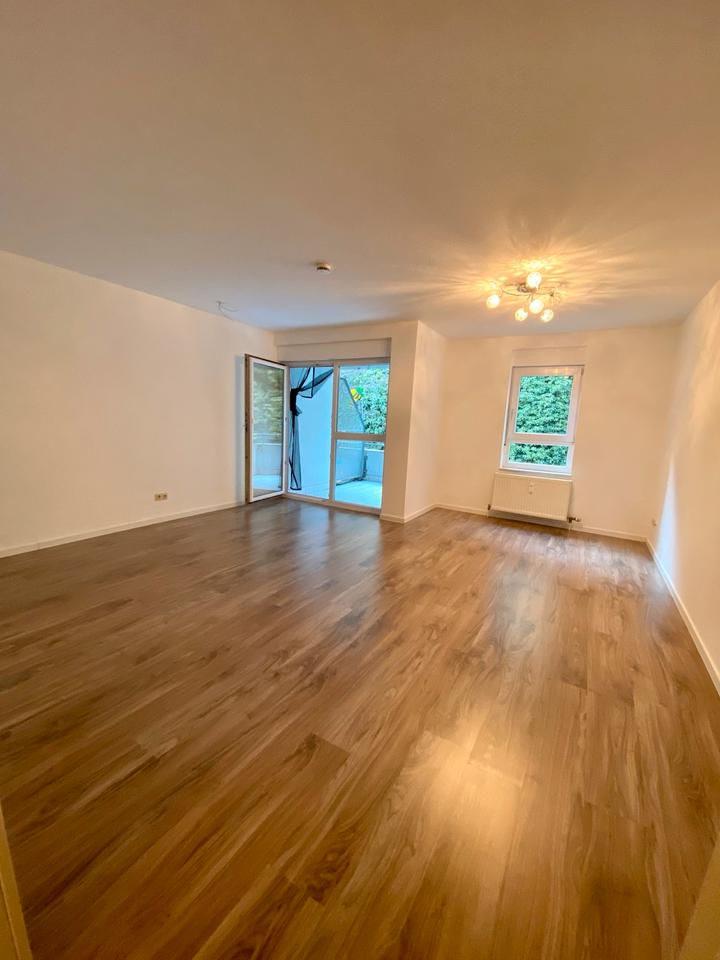 Thumbnail-Moderne, helle Etagenwohnung mit gemütlichem Balkon - Top Lage