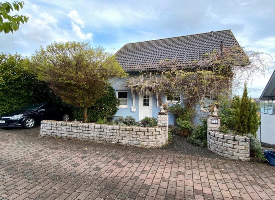 Thumbnail-verträumtes Einfamilienhaus in schöner Randlage nahe Laacher See
