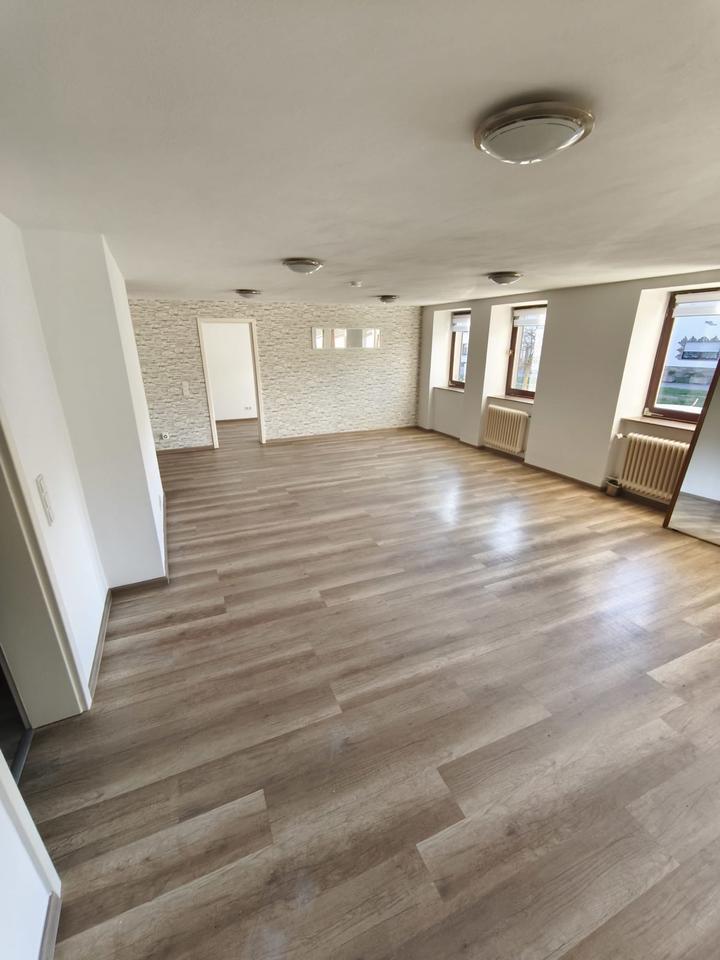 Thumbnail-Wohnung zu vermieten. 3 Zimmer, Küche, Bad , 83 qm