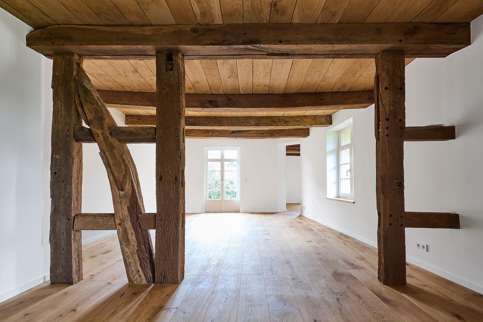 Thumbnail-Hier trifft Fachwerk auf modernste Sanierung