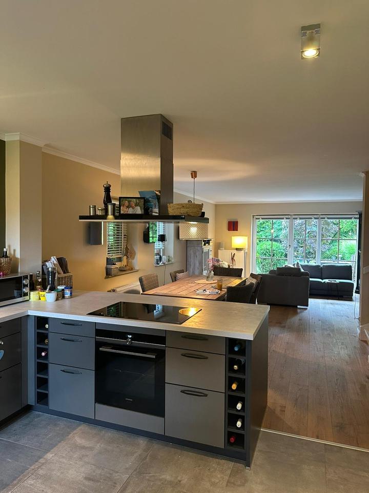 Thumbnail-Charmante Doppelhaushälfte mit großem Garten 910 m²