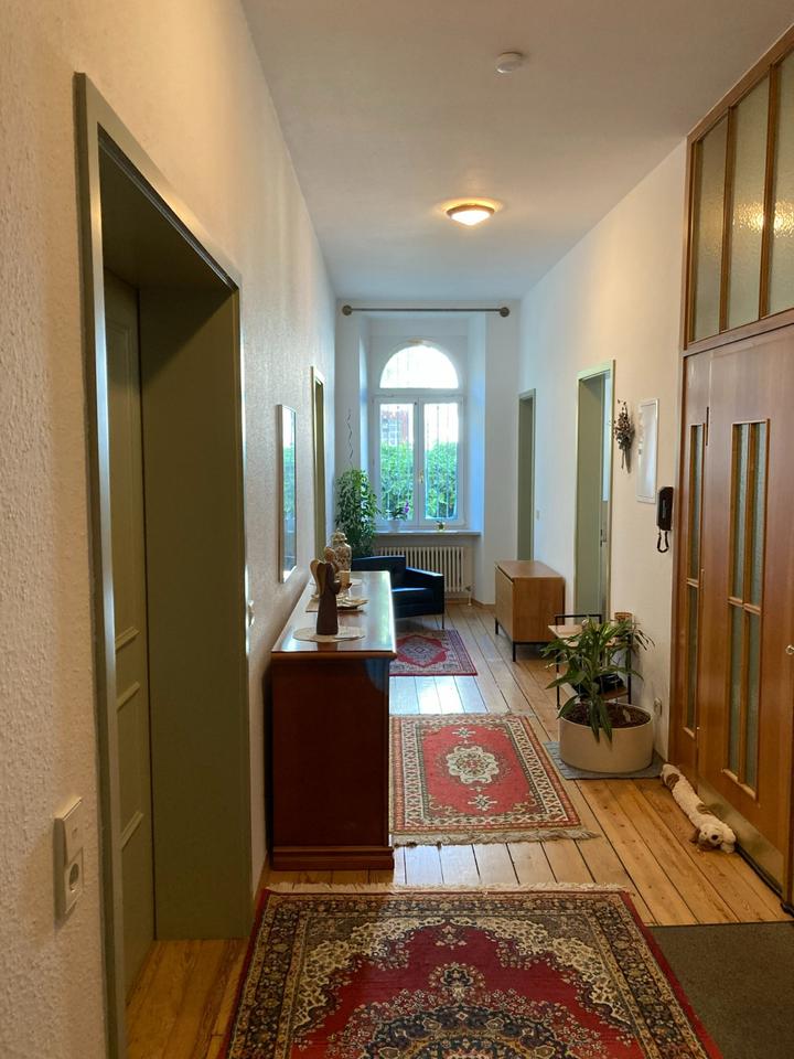 Thumbnail-Grosszügige Erdgeschosswohnung 4 Zi., Küche , 2 Bäder, Gäste-WC