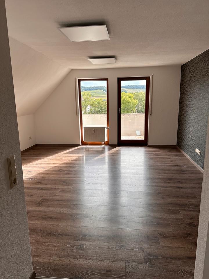 Thumbnail-Gemütliche 2,5 Zimmerwohnung in Erlenbach zu vermieten