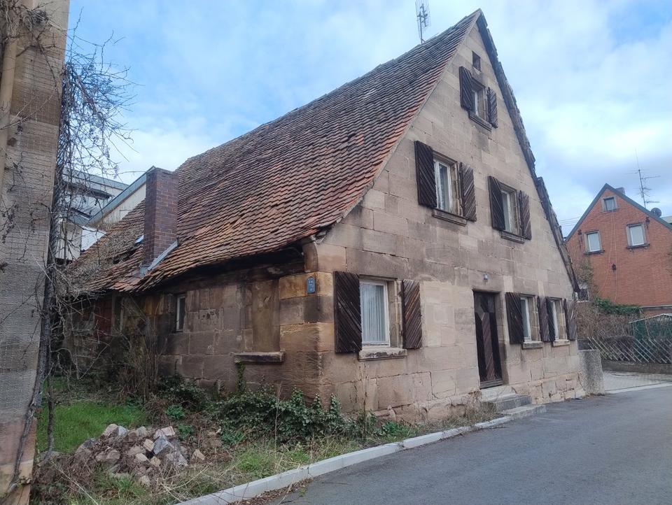 Thumbnail-altes Bauernhaus zu verkaufen, Ensembleschutz Fürth Burgfarrnbach