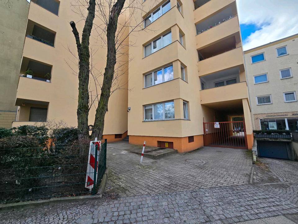 Thumbnail-2 Zimmerwohnung mit Stellplatz & Garten in 13581 Spandau Berlin