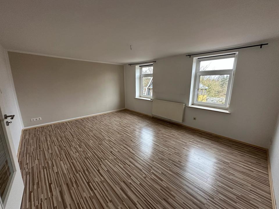 Thumbnail-3 Zimmer-Eigentumswohnung im Zentrum von Burgdorf!, Garage