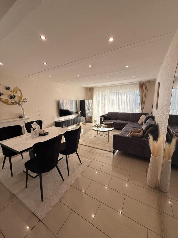 Thumbnail-Stilvoll modernisierte 3-Zimmer-Wohnung mit Balkon, Stellplatz &