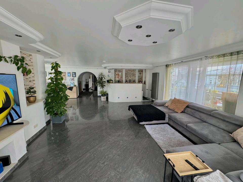 Thumbnail-150 m² Traumwohnung mit 2 Balkonen & Garage in Bettringen