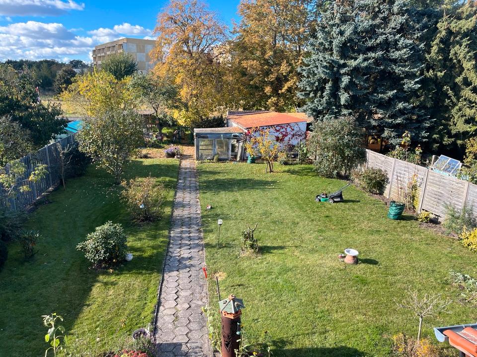 Thumbnail-Doppelhaushälfte am Waldrand mit schönem Garten