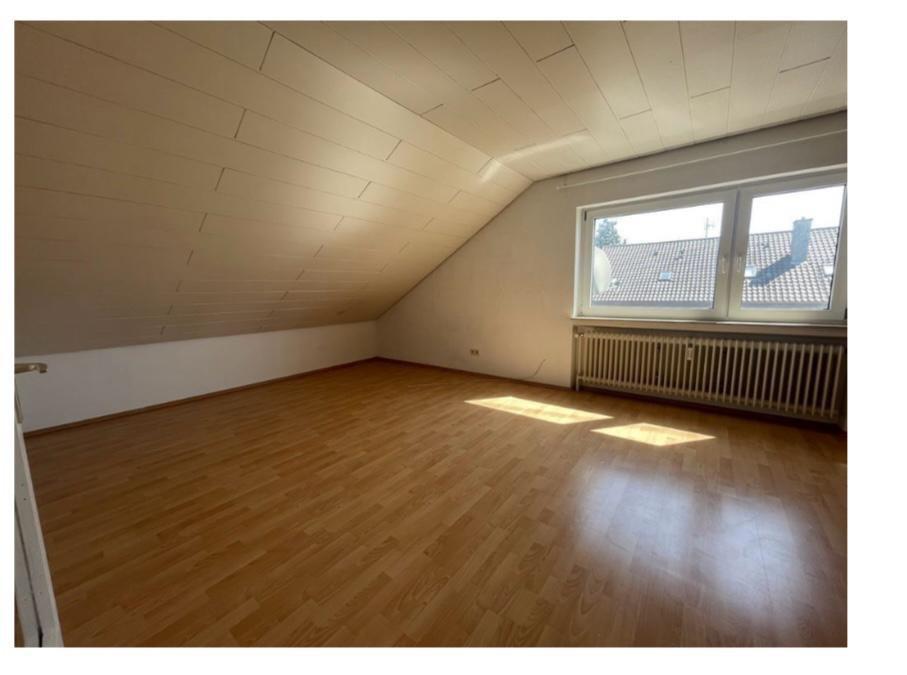 Thumbnail-2-Zimmer-Dachgeschosswohnung in Sandweier