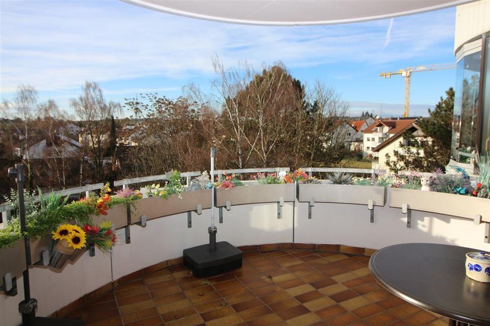 Thumbnail-Sonnige 2,5-Zi-Whg mit Balkon ins Grüne!