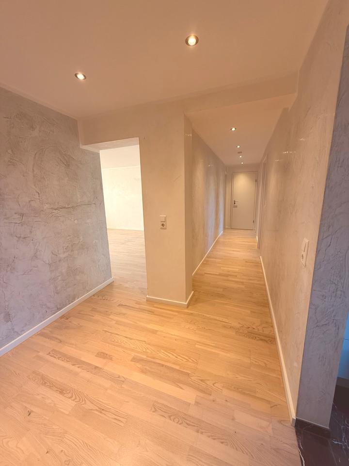 Thumbnail-Hochwertig renovierte 3-Zimmerwohnung mit TG, Aufzug & Balkon