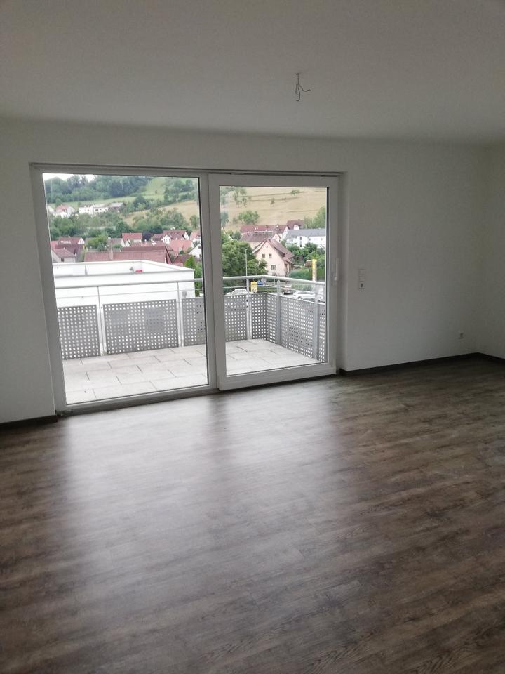 Thumbnail-Schöne 4,5-Zimmer-Maisonette-Wohnung mit Balkon in Untermünkheim