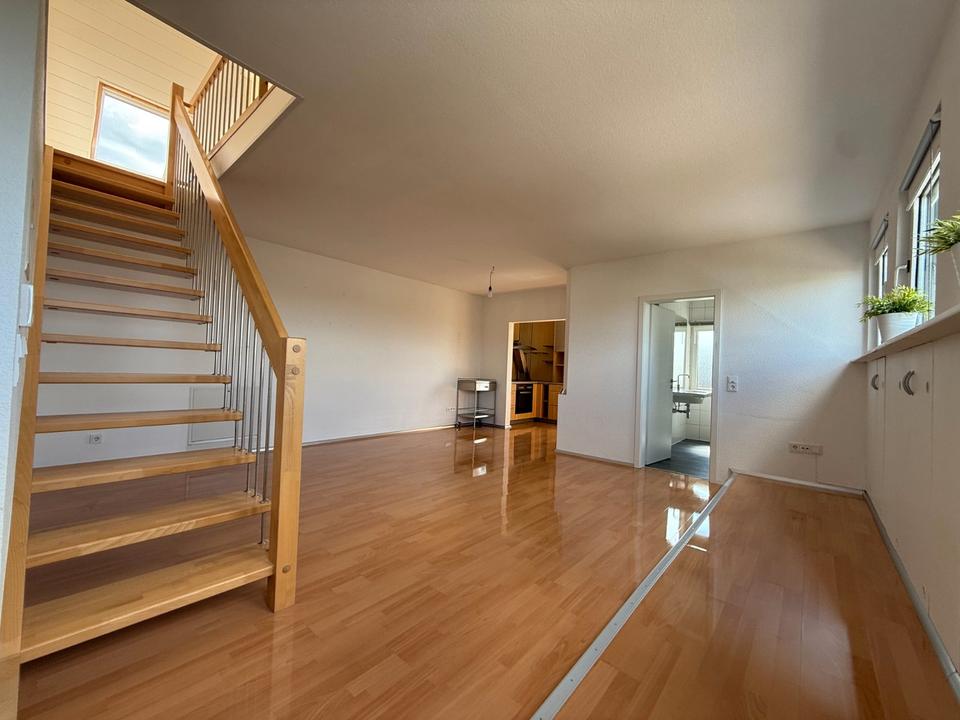 Thumbnail-Klimatisierte 3 ZKB Maisonette Wohnung 80 m² in bevorzugter Lage