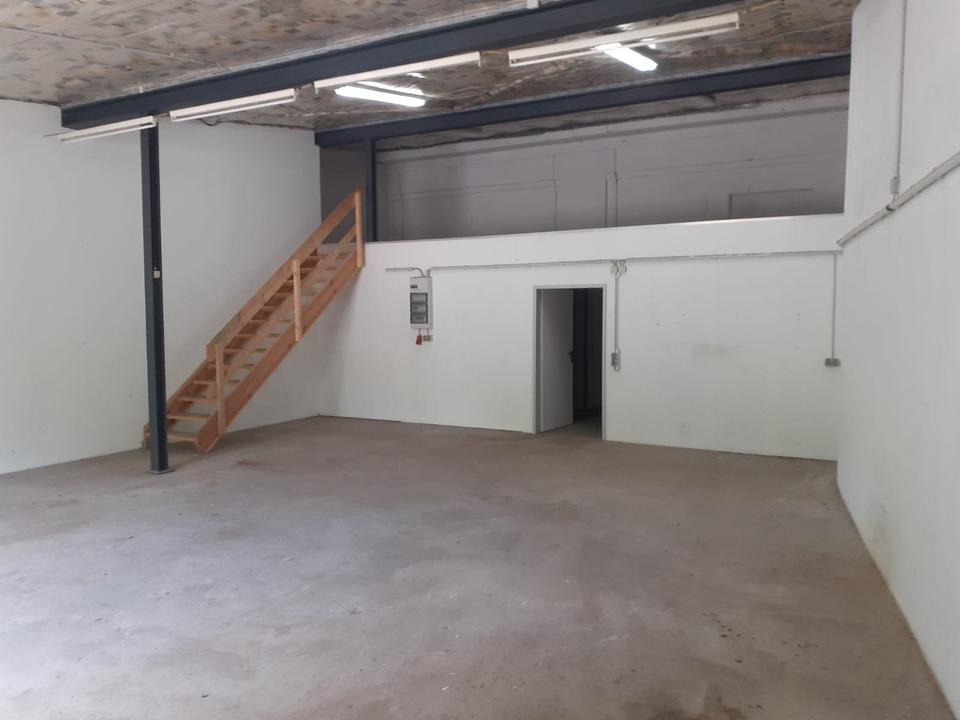 Thumbnail-Lagerhalle mit Büro, Empore und Aufenthaltsraum in Rheinböllen