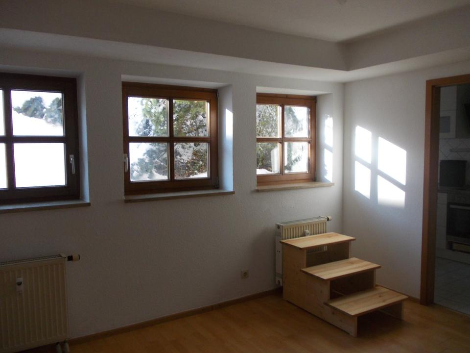 Thumbnail-Helle 3 Zimmer Wohnung Souterrain mit Terrasse