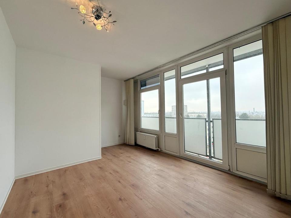Thumbnail-Helle. frisch sanierte 2-Zimmer Wochung mit großzügigem Balkon