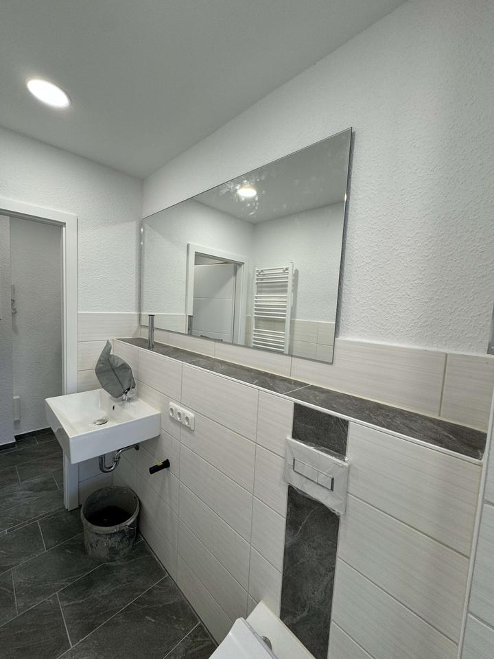 Thumbnail-NEU SANIERT ! sonnige 3-Raum-Wohnung mit Balkon