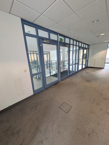 Thumbnail-Großzügige Bürofläche in Düsseldorf Pempelfort zu vermieten