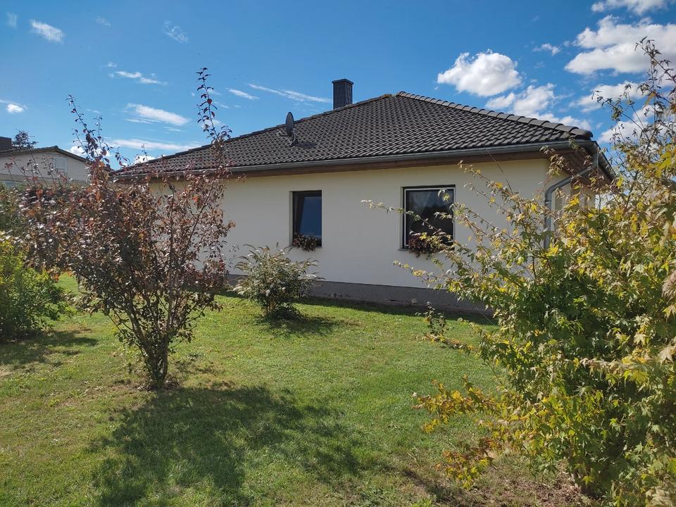Thumbnail-Bungalow in Süderholz mit Wärmepumpe, Kaminofen & Doppelcarport