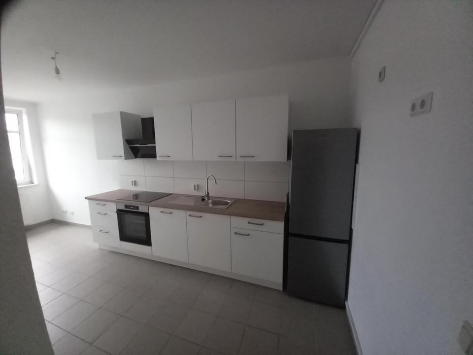 Thumbnail-Helle 3-Raum-Wohnung mit Einbauküche von privat, Stellplatzoption