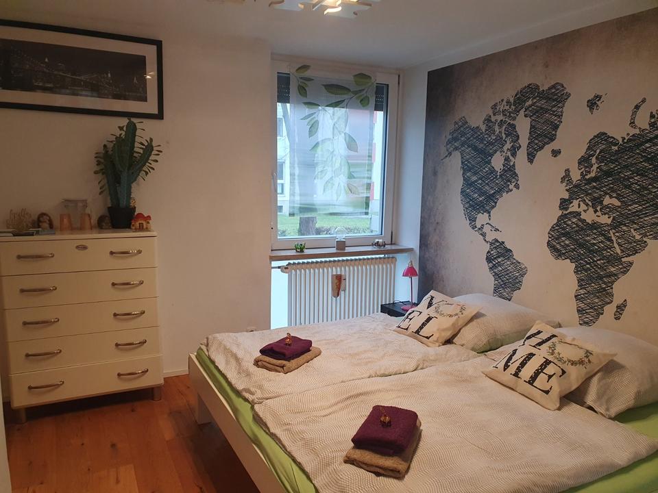 Thumbnail-Moderne 3-Zimmer-Wohnung im Pius-Viertel möbliert Balkon