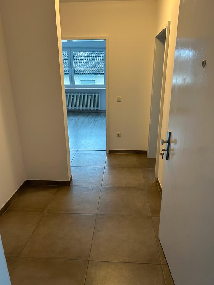 Thumbnail-Kernsanierte 3,5 ZKB Wohnung mit Wintergarten!