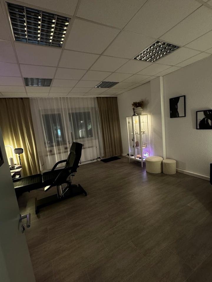 Thumbnail-Tattoo Studio Bad Homburg – Nachmieter Share Deal