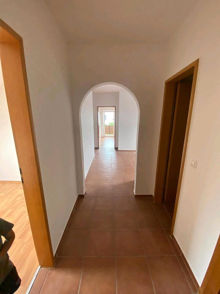 Thumbnail-4 Zimmer Dachgeschoßwohnung in Biebelried sofort frei