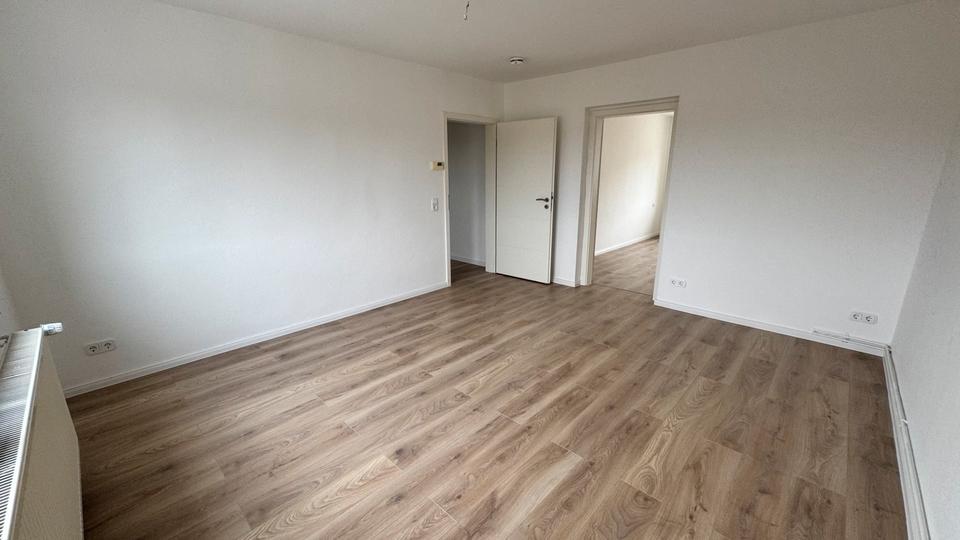 Thumbnail-2-Raum-Wohnung 49qm Komplett neu saniert – Stellplatz