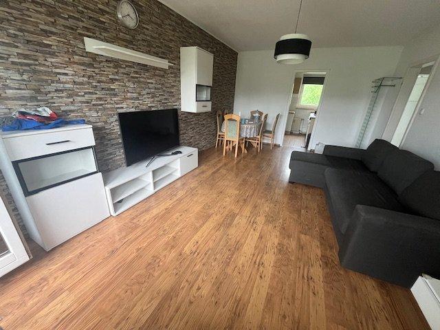 Thumbnail-SG-Wald, möblierte 2 Zi.-Whg, ca. 54 m², Süd-Balkon, ruhige Lage
