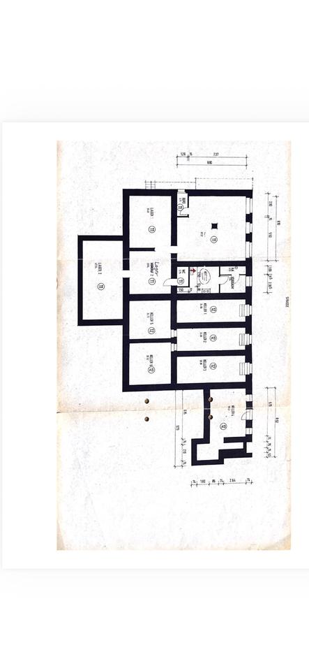 Thumbnail-3 Zimmer Wohnung zu vermieten mit sehr großen Lagerräumen.