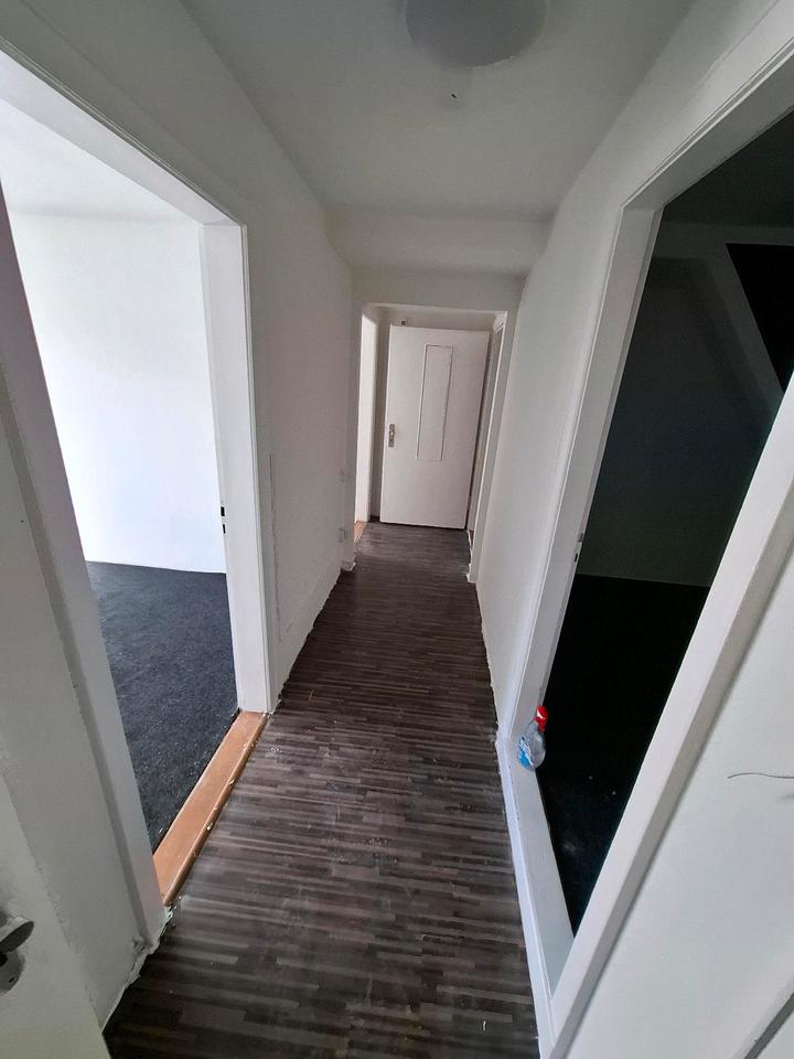 Thumbnail-Schöne 3 Zimmer Wohnung im Dachgeschoss