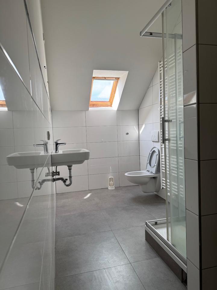 Thumbnail-Dachgeschosswohnung 4ZKB zu vermieten!