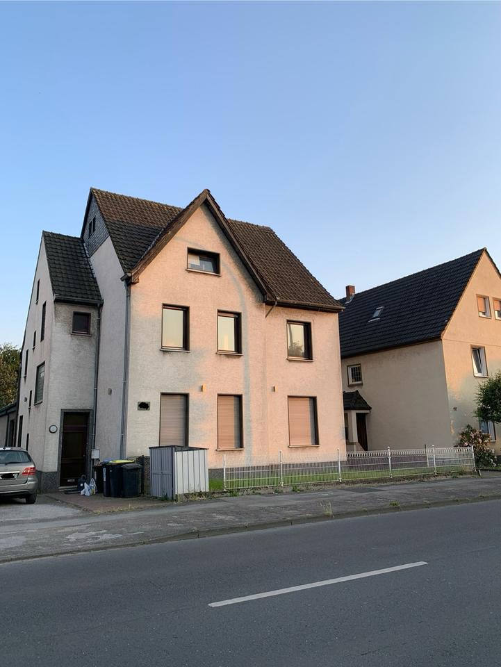 Thumbnail-Zweiparteienhaus mit großem Grundstück in Marl Sinsen