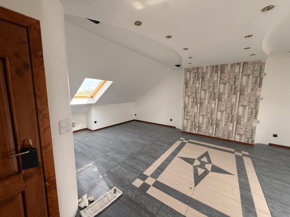 Thumbnail-2-Zimmer Dachgeschosswohnung Bochum